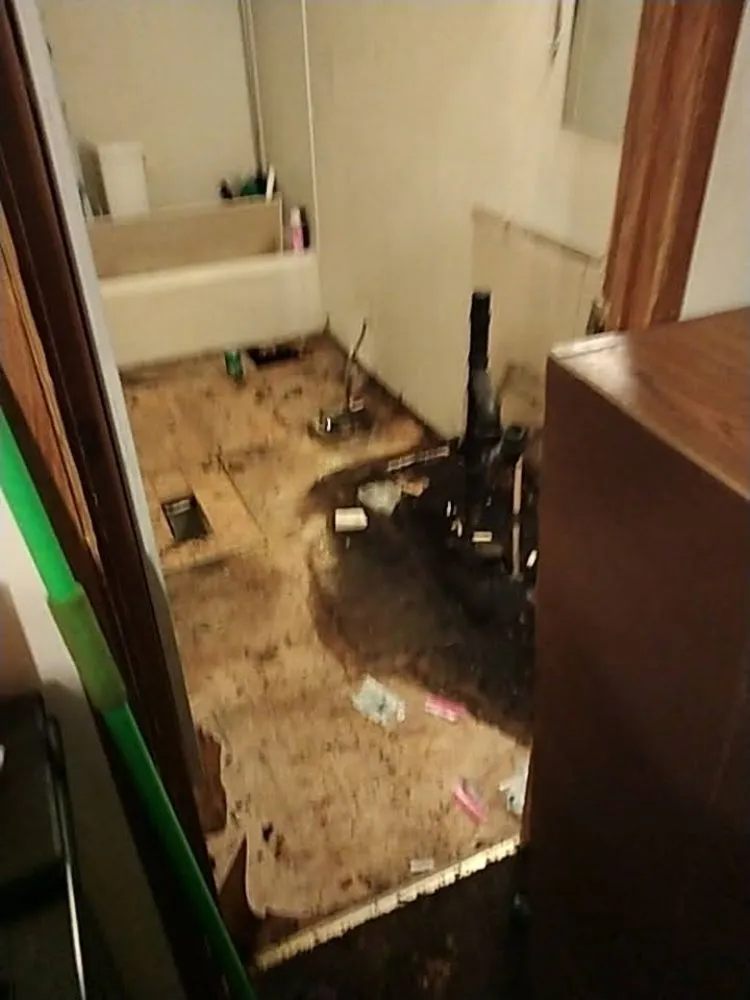 Slide of CKR Handyman