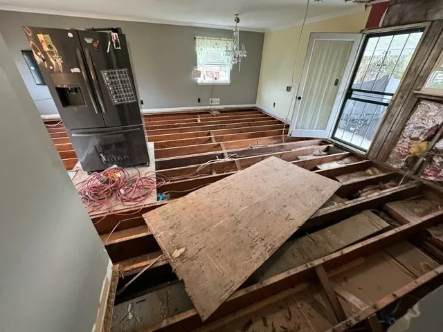 Slide of CL & V Home Improvement