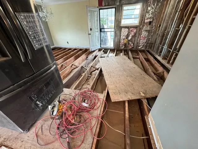 Slide of CL & V Home Improvement