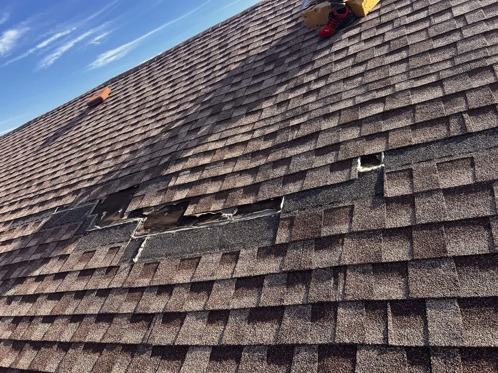 Slide of C&L Unión Roofing