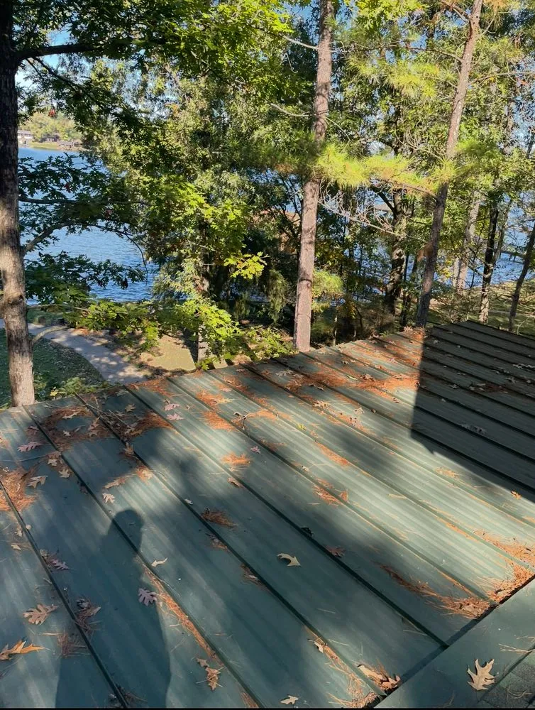 Slide of Clark’s Auto Detailing