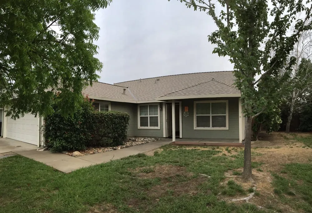 Slide of Clark's Gables Roofing