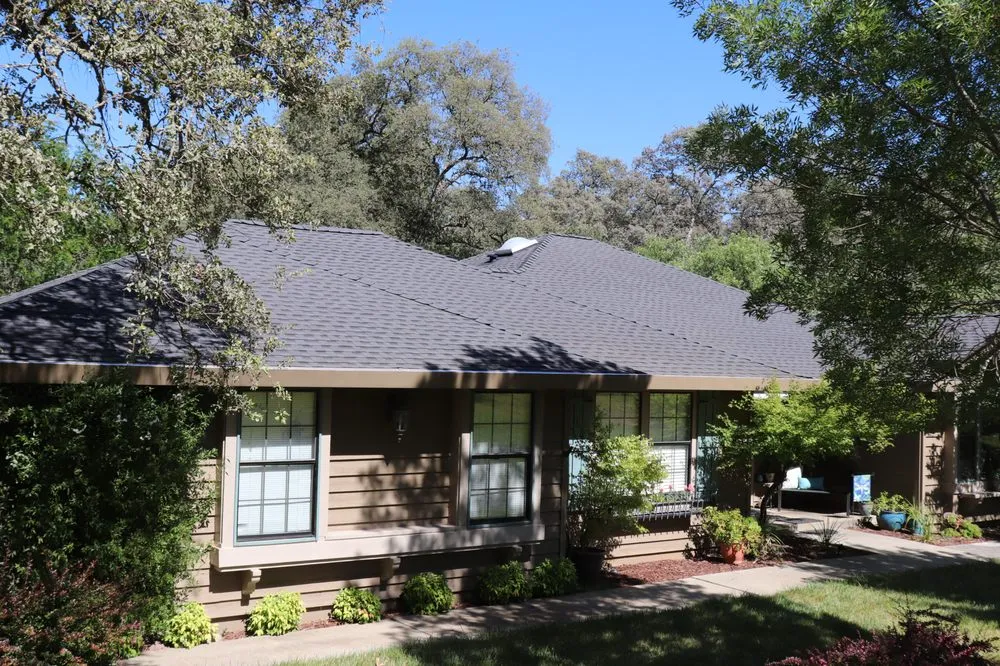 Slide of Clark's Gables Roofing
