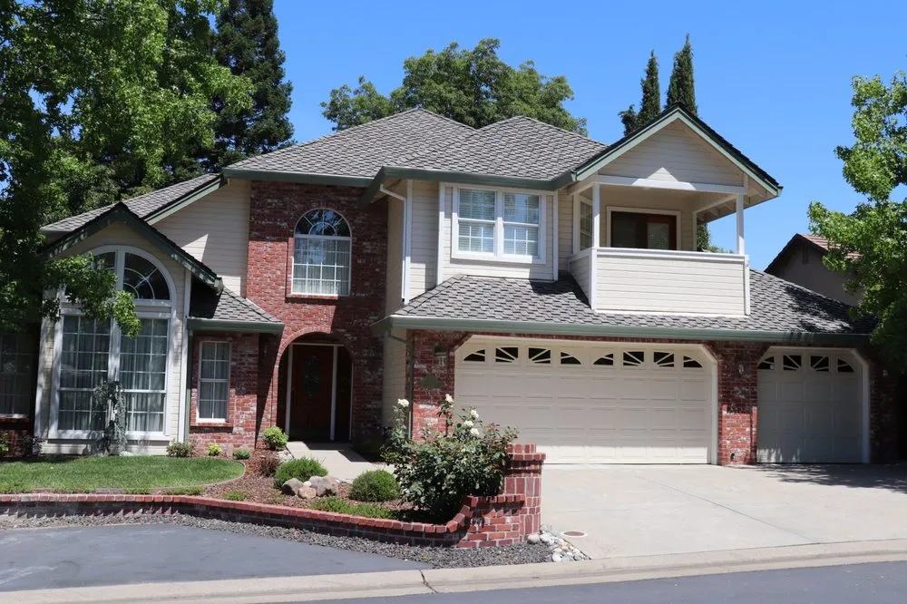 Slide of Clark's Gables Roofing