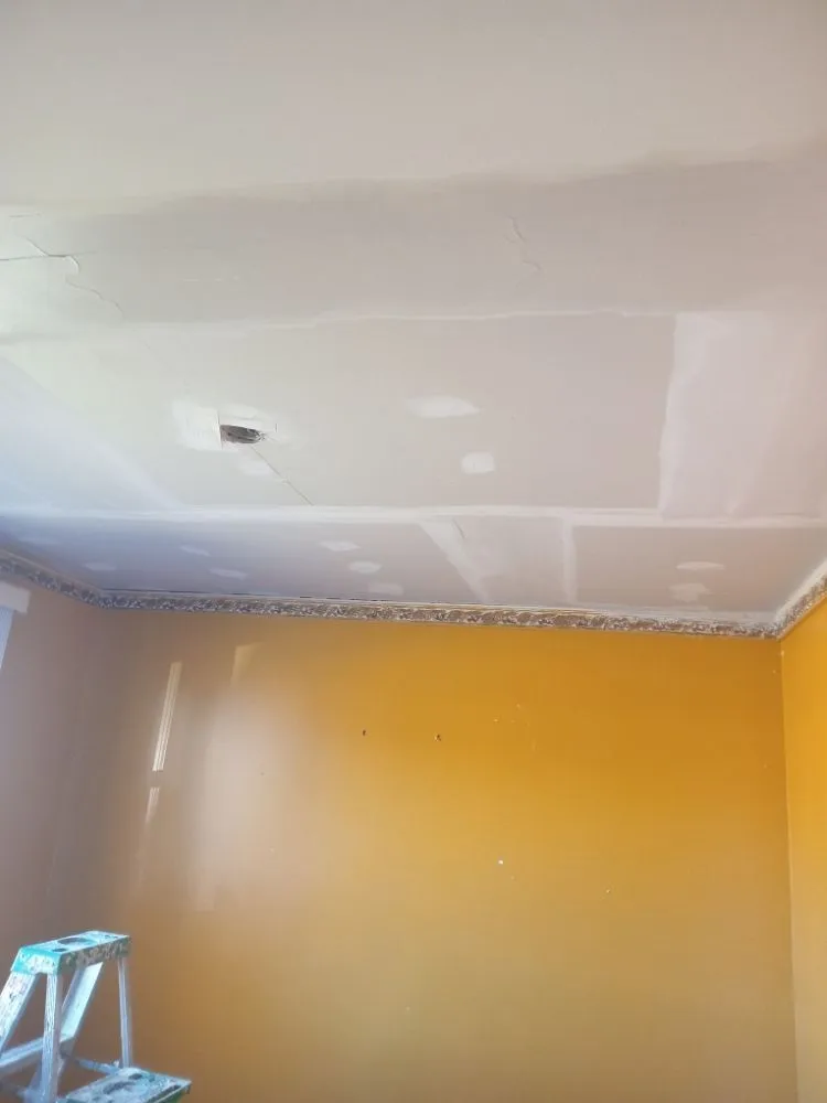 Slide of Claros Construction