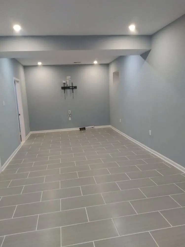 Slide of Claros Construction