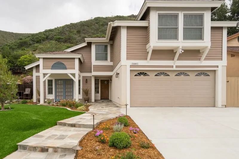 Slide of Classic Home Exteriors