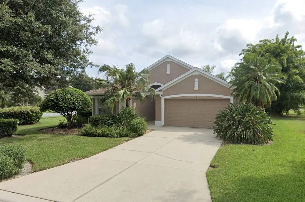 Licensed roof replacement experts serving St Petersburg, FL - Classic Roof Replacement