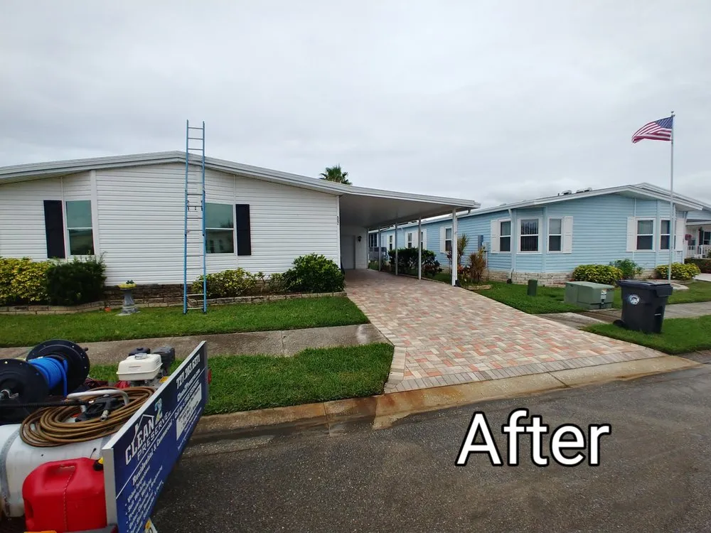 Licensed roof installation for homes across St Petersburg, FL - Clean 2 Preserve