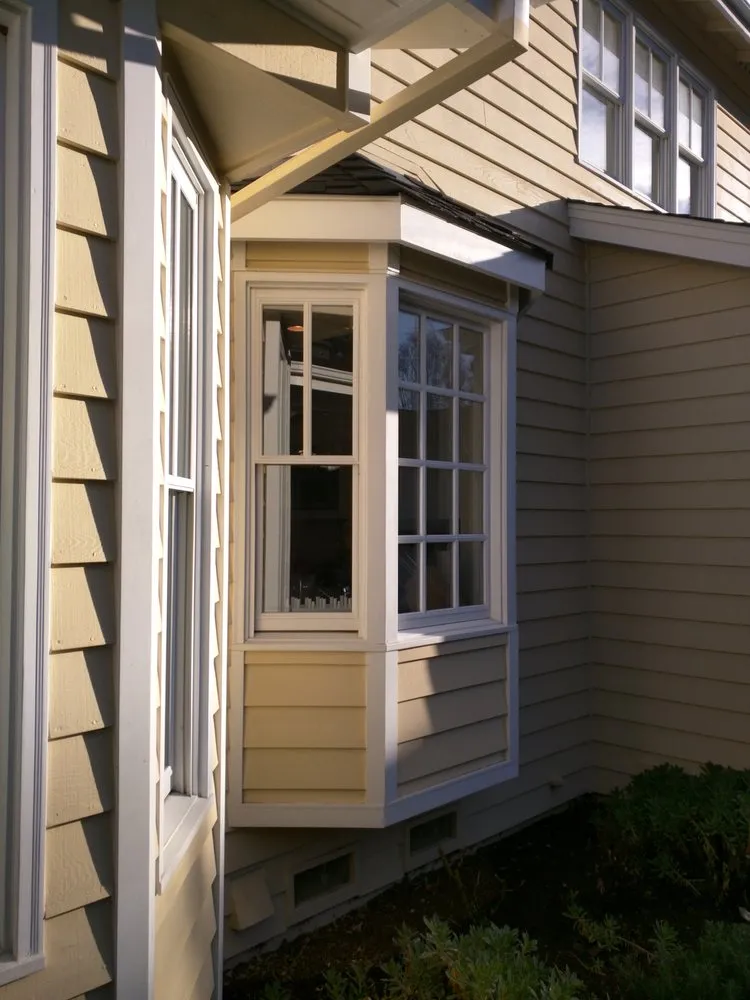 Slide of Clean Builders and Deluxe Windows