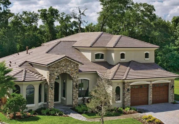 Clean Green Home Improvement Logo