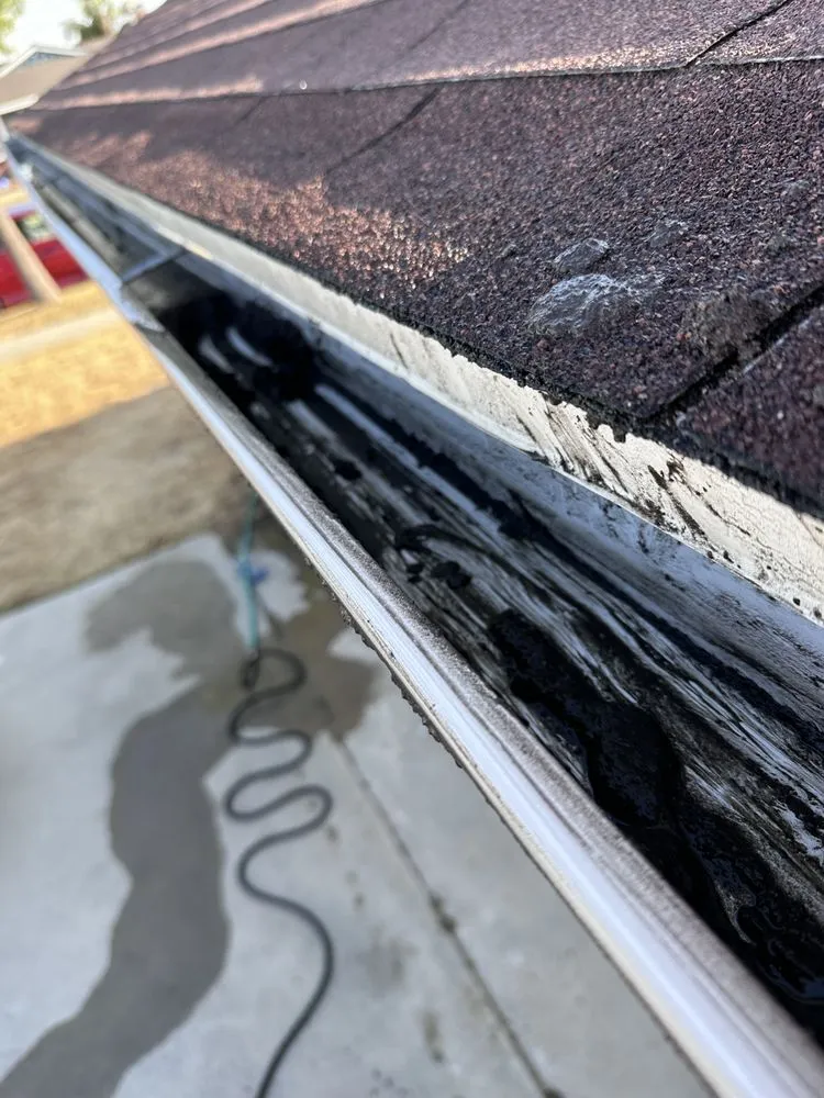 Slide of Clean Right Gutters