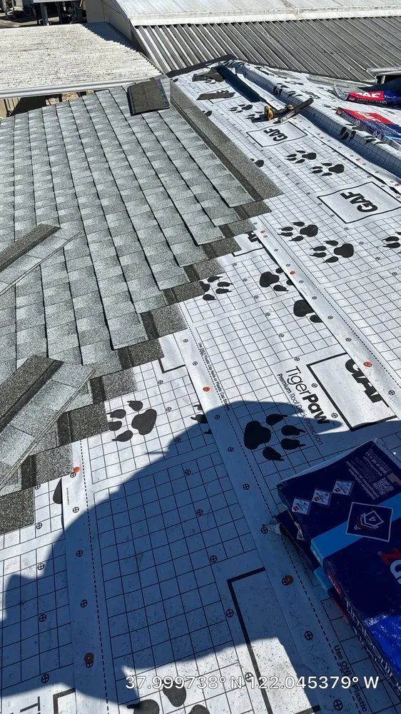 Slide of Clean Roofing