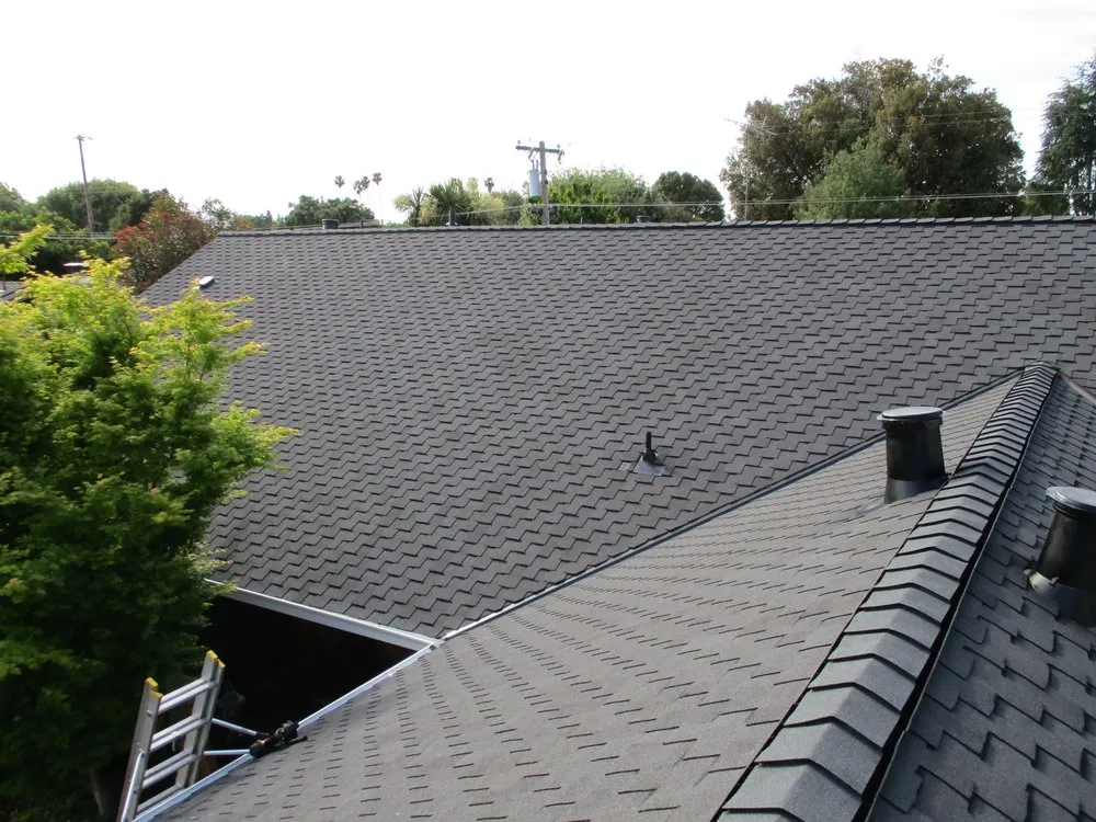 Slide of Clean Roofing