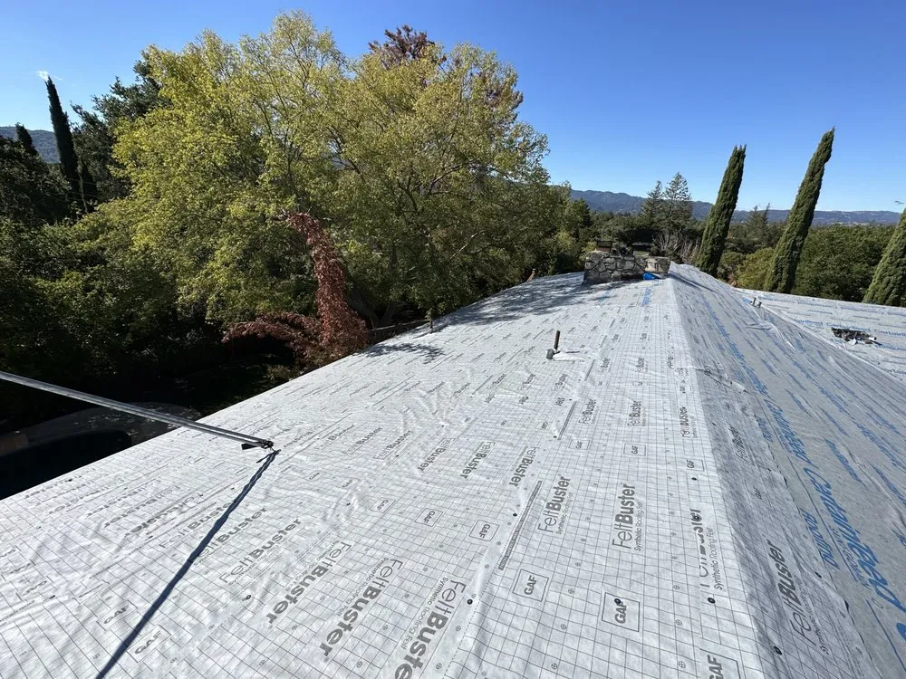 Slide of Cleans Roofing