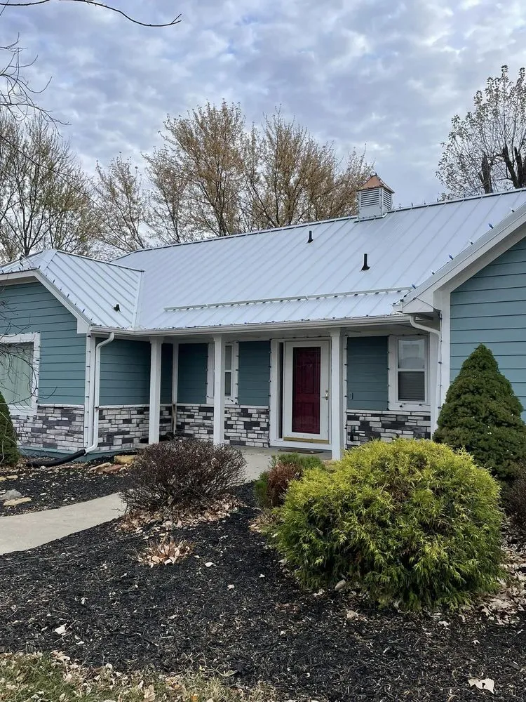 Slide of Cloud 9 Roofing