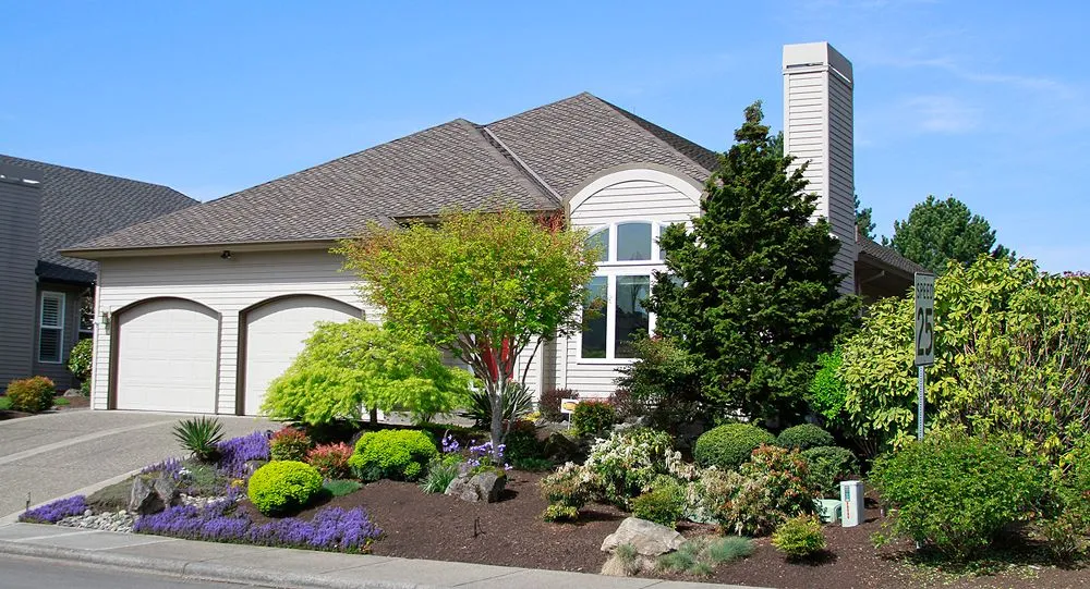 Slide of Clow Roofing & Siding