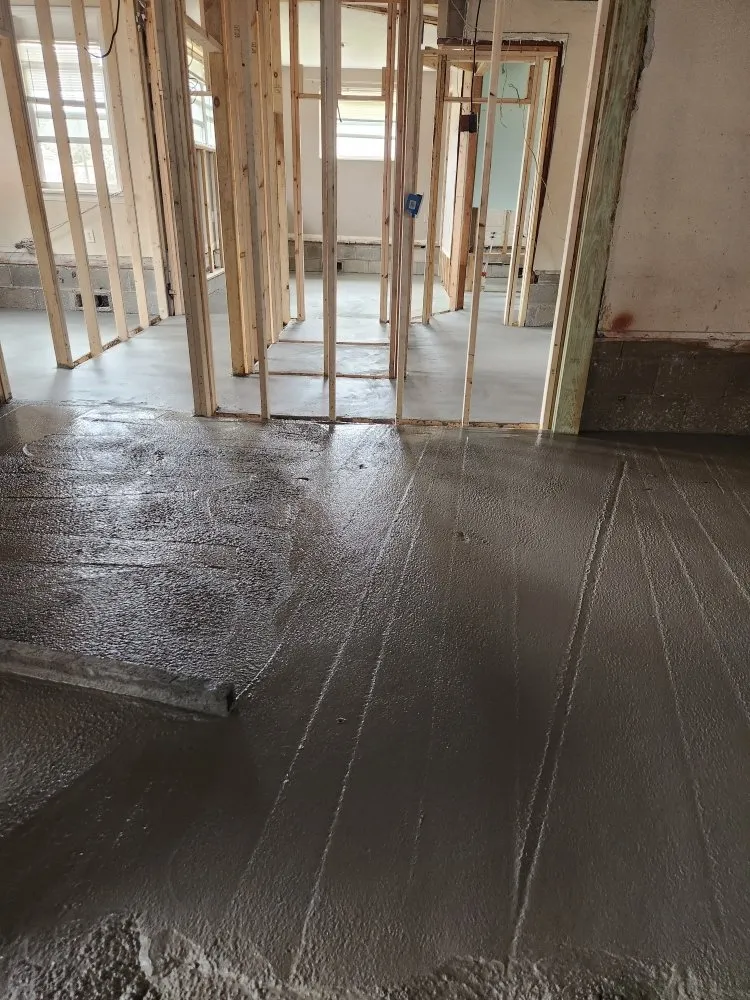 Slide of CM Roofing Florida