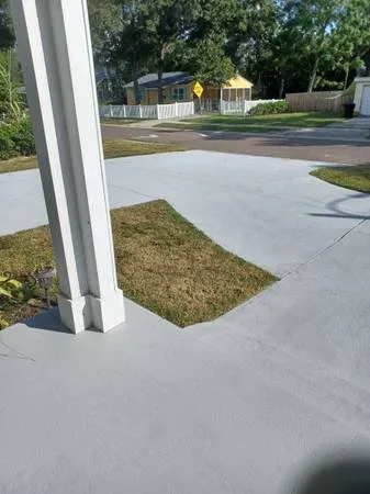 Slide of CM Roofing Florida