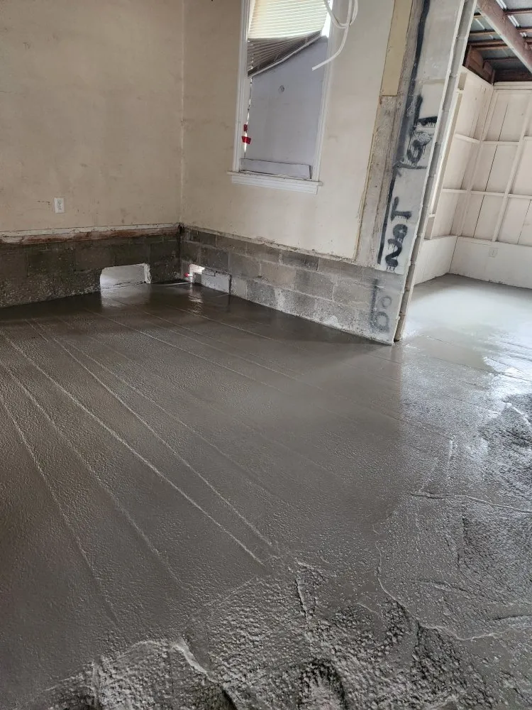 Slide of CM Roofing Florida