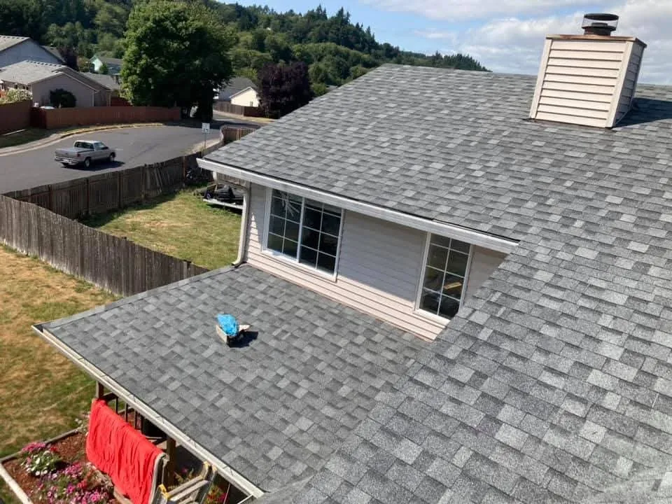 Slide of C&M Roofing