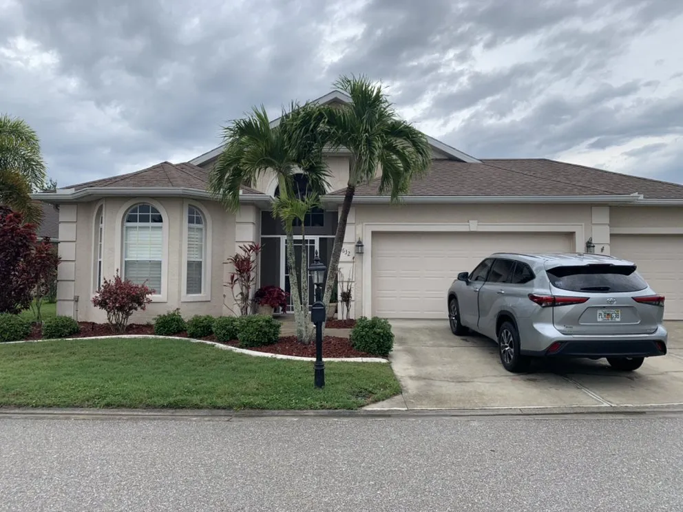 Slide of CMM Roofing