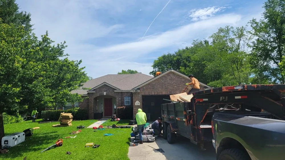 Slide of Cmon Construction