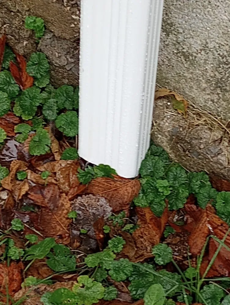 Slide of CNJS Roofing