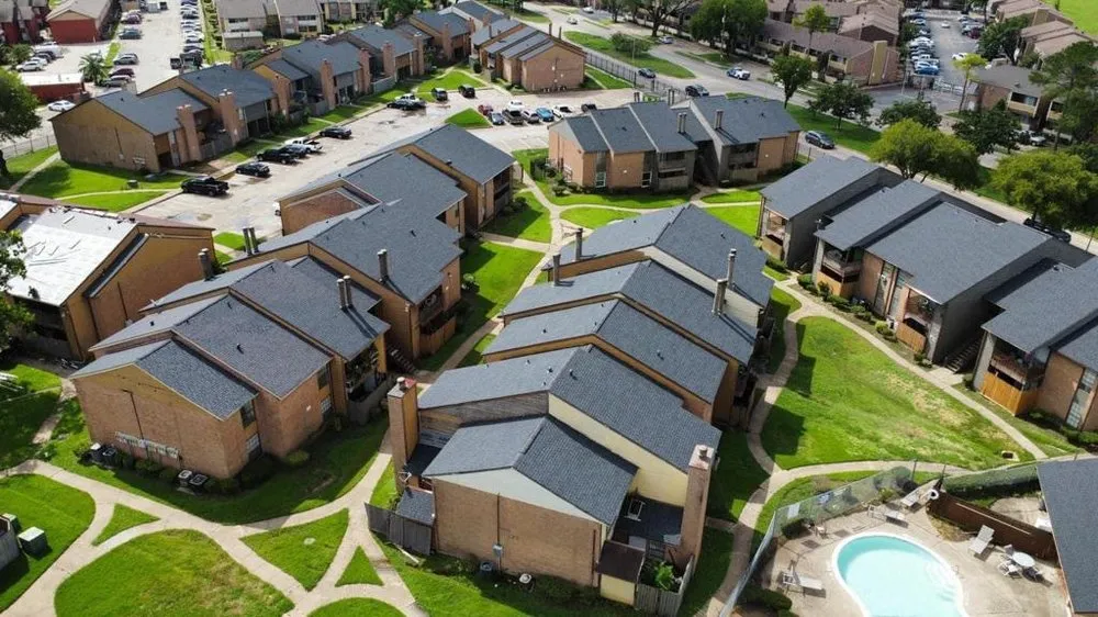 Slide of CNM Roofing