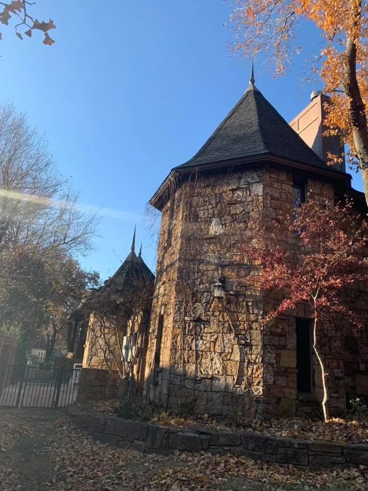 Slide of Cobb Roofing