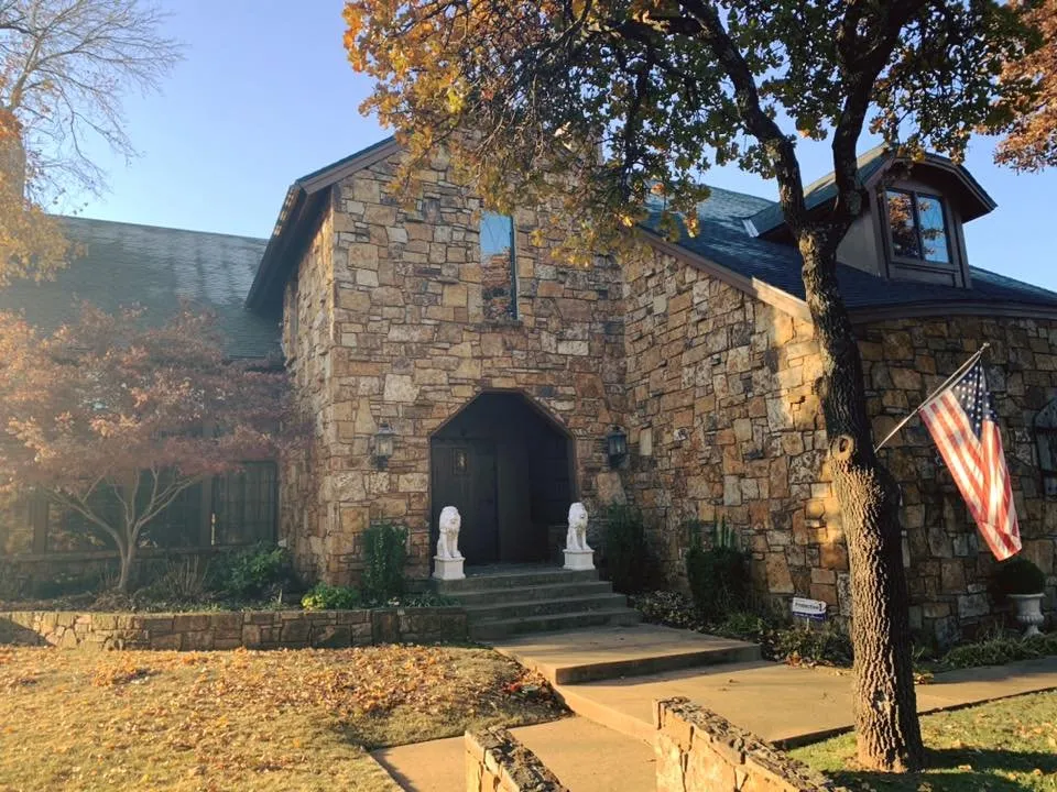 Slide of Cobb Roofing