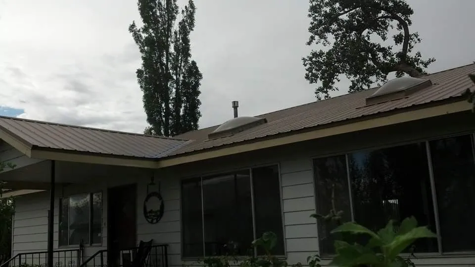 Slide of Cobos Roofing & Construction