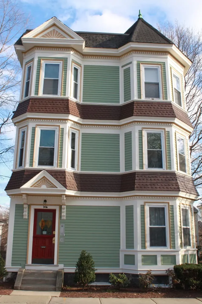 Slide of Coelho Contracting