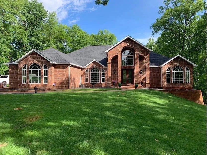 Reliable shingle roofing service in St. Louis, MO - Coldstream Exteriors