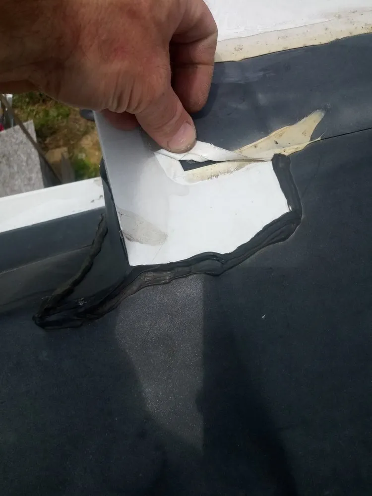 Reliable roof leak repair experts serving Mickleton, NJ - Collins Builders