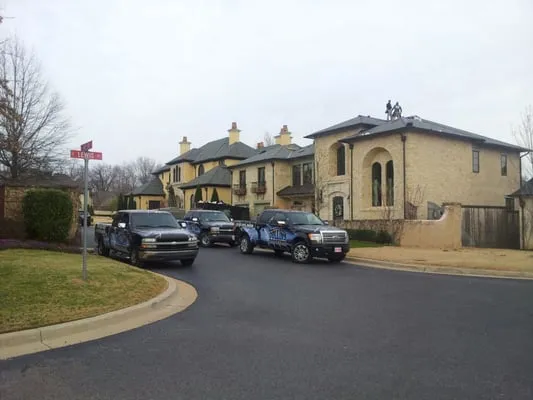 Collins Roofing Logo