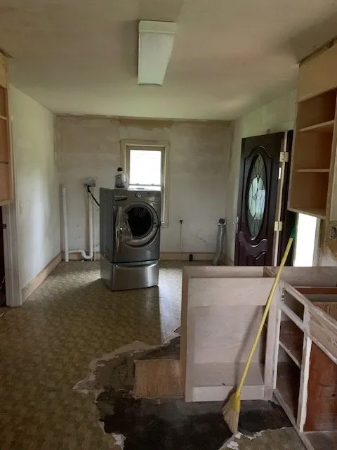 Slide of Collins Roofing