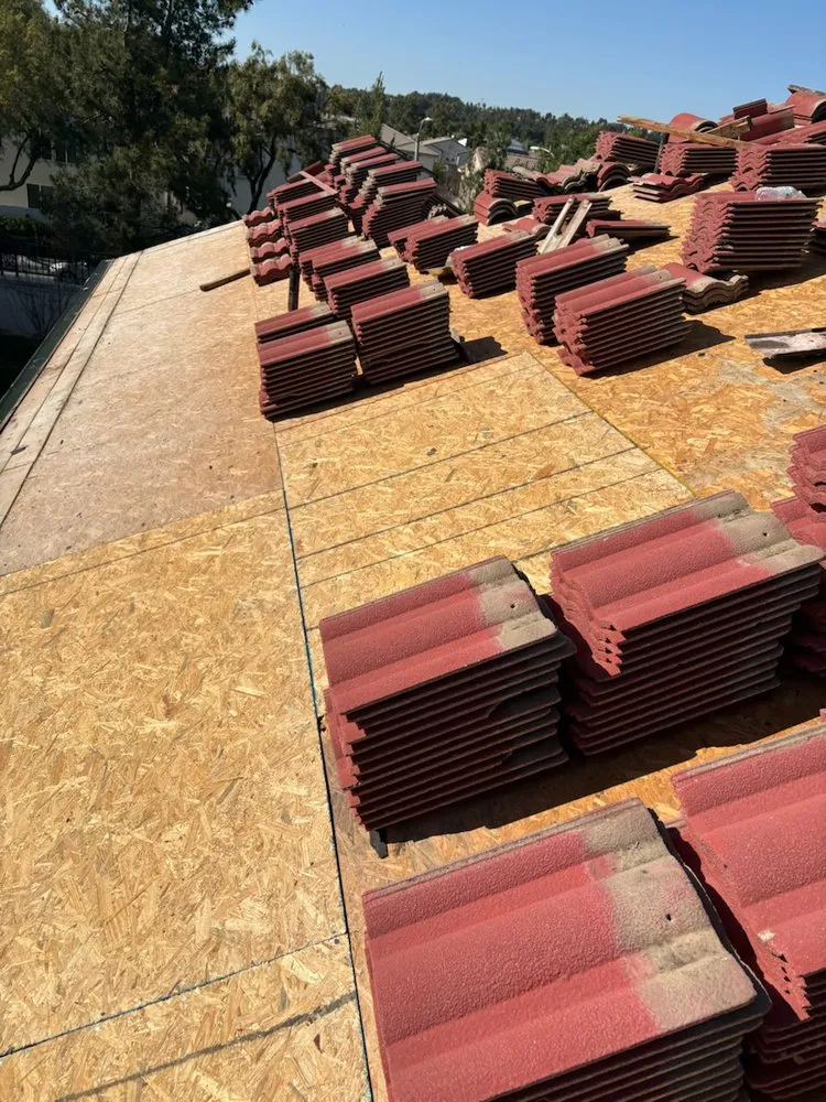 Slide of Collins Roofing Pro