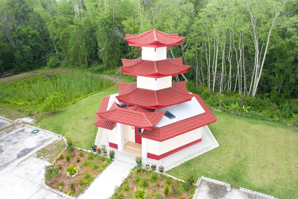 Slide of Collis Roofing