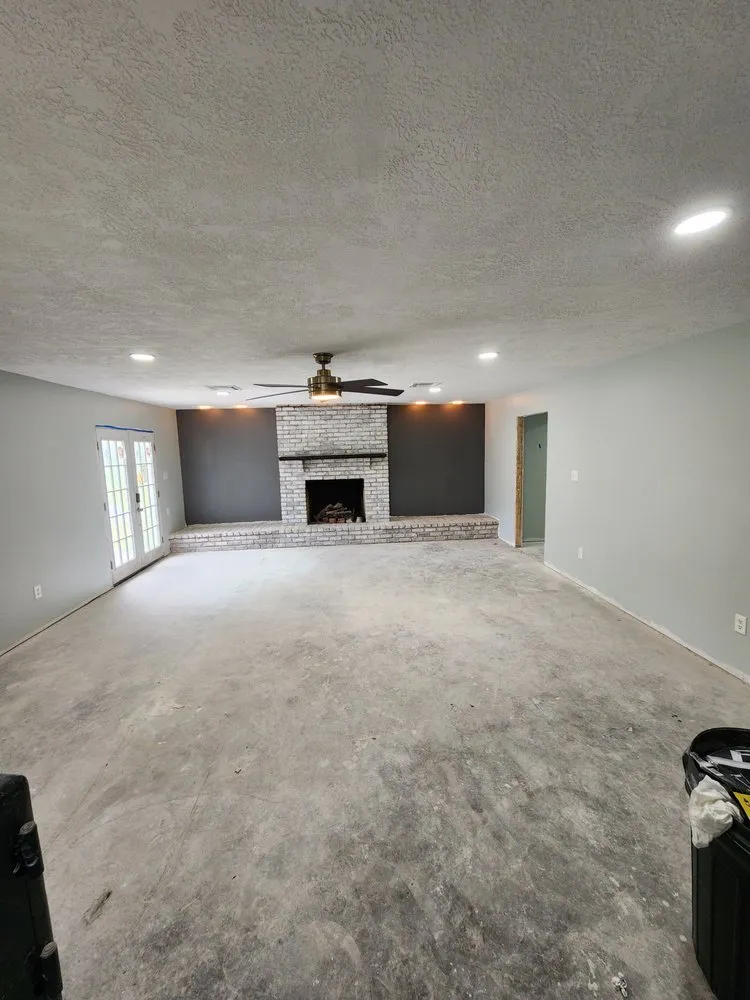 Slide of Colombo Services