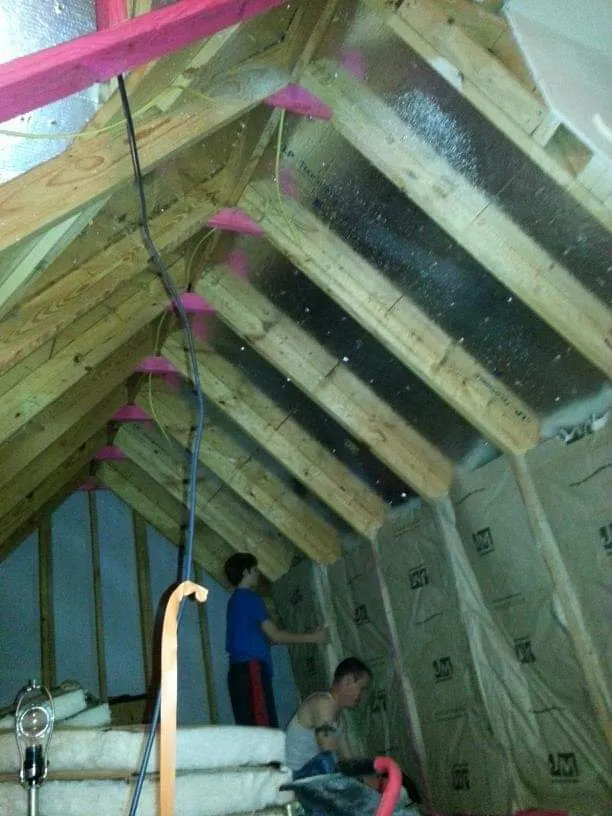 Slide of Colombo Services