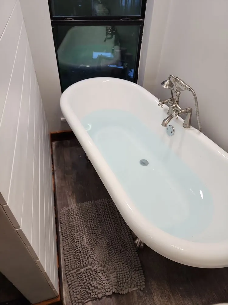 Slide of Colombo Services