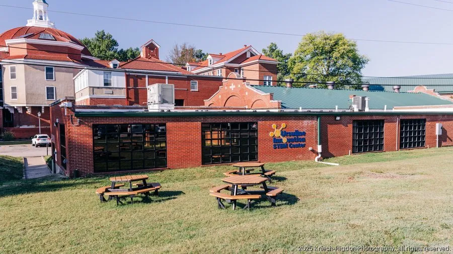 Slide of Colonial Construction and Remodeling