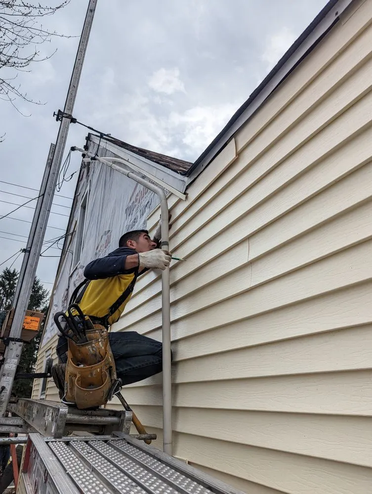 Slide of Colonial Remodeling & Construction