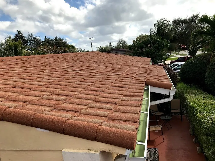 Slide of Colonial Roofer Services