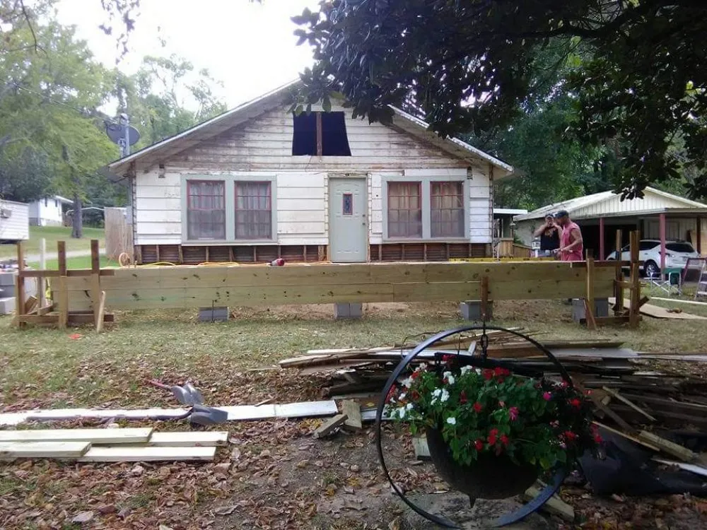 Slide of Colonial Roofing and Construction LLC