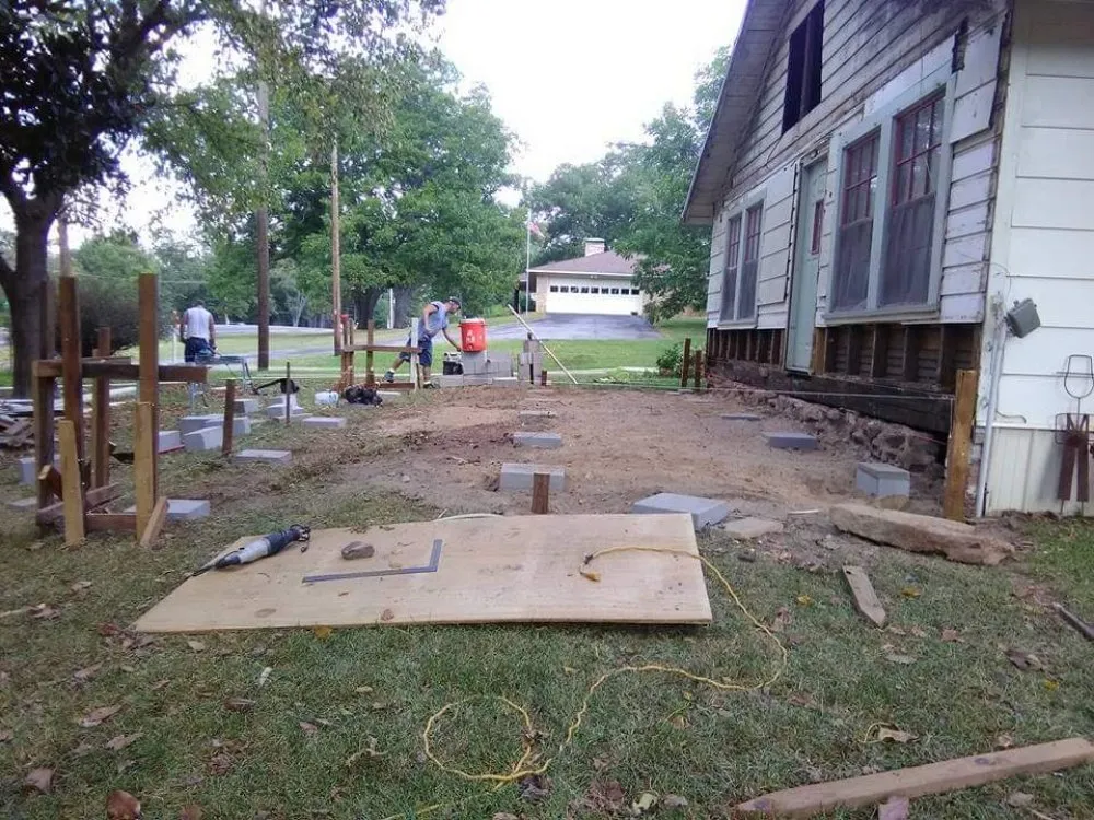 Slide of Colonial Roofing and Construction LLC