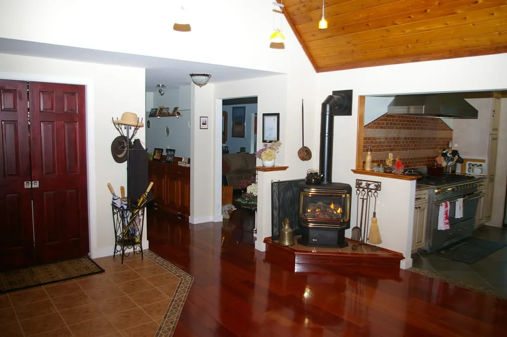 Slide of Colony Home Improvement