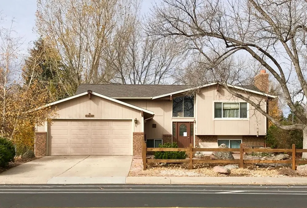 Slide of Colorado Roof Toppers