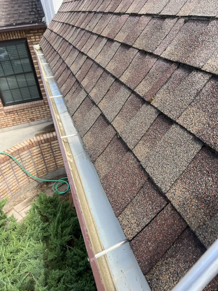 Slide of Colt’s Gutter Cleaning